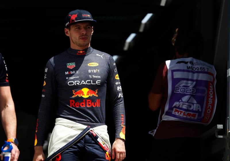 Verstappen nog niet tevreden over RB18: "Hij wil meer grip aan de voorkant"
