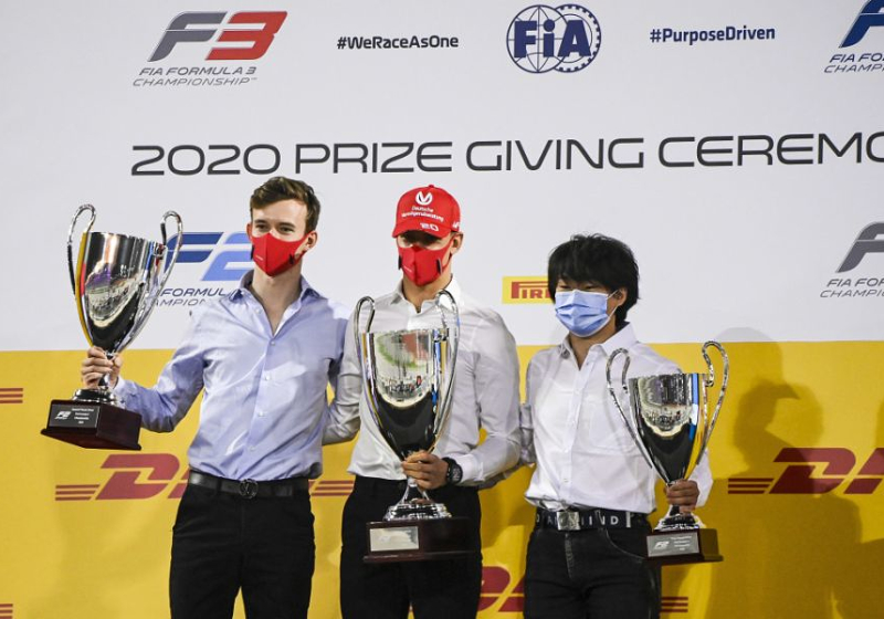 Carlin over Tsunoda: "Misschien heeft hij wel iets van Max Verstappen in zich"