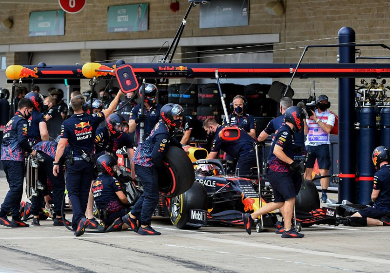 Red Bull considered Verstappen three-stop in Austin - Horner