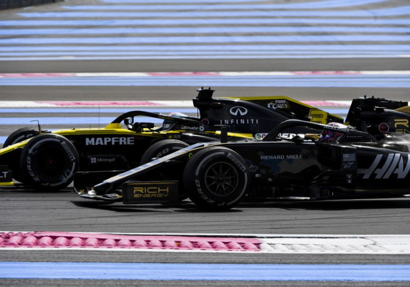 Hamilton on Ricciardo incident: 'That's not a penalty'