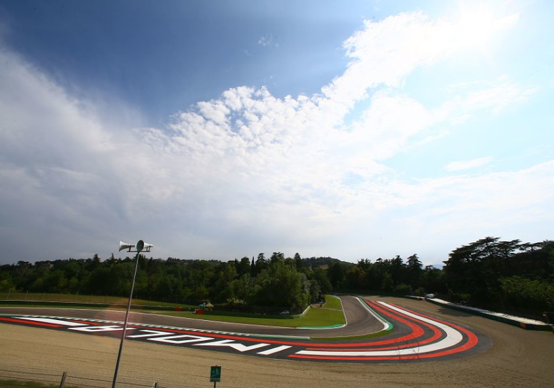 Minardi droomt van sterk Ferrari in Imola: 'Dan zal het publiek het leuk hebben'