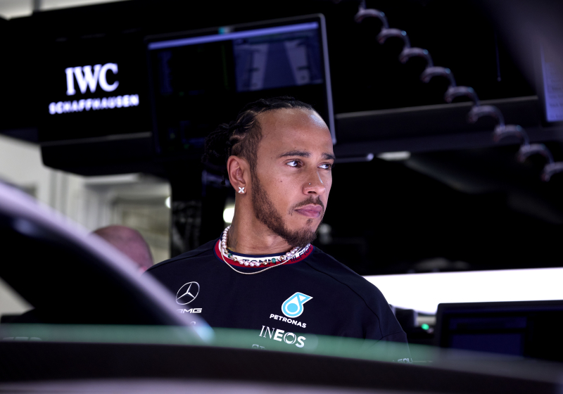 Hamilton in startling Mercedes confession after practice struggles