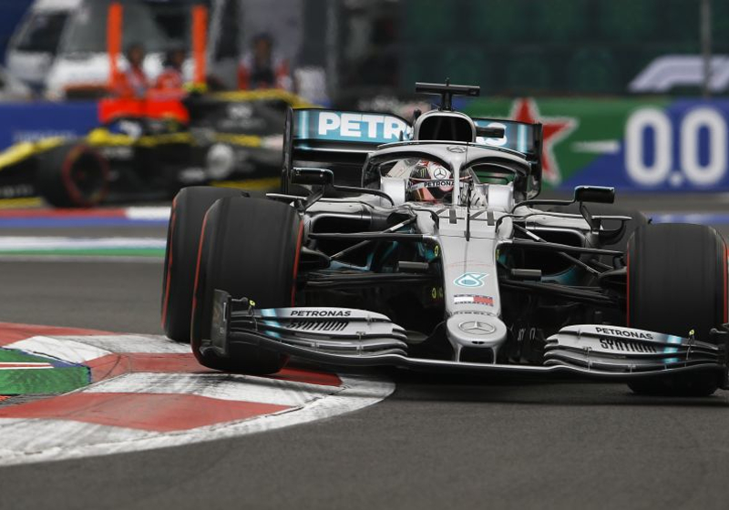 Hamilton survives Verstappen collision to win in Mexico, but title wait goes on