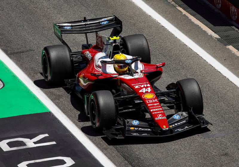 Stewards vellen oordeel over mogelijke gele vlag-overtreding raceleider Hamilton