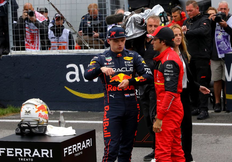 Marko zag in Sainz goede coureur: "Had pech dat hij Verstappen als teamgenoot had"