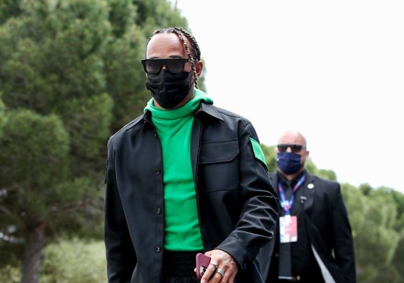 Hamilton roept jonge coureurs op tot volgen zijn voorbeeld: "Breek met de ongeschreven regels!"