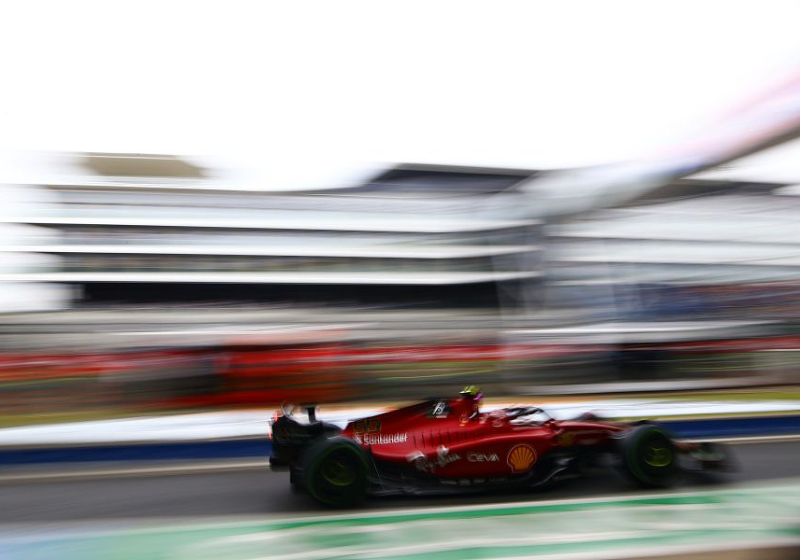 Problemen bij Ferrari: Verandering aan chasis noodzakelijk voor Sainz