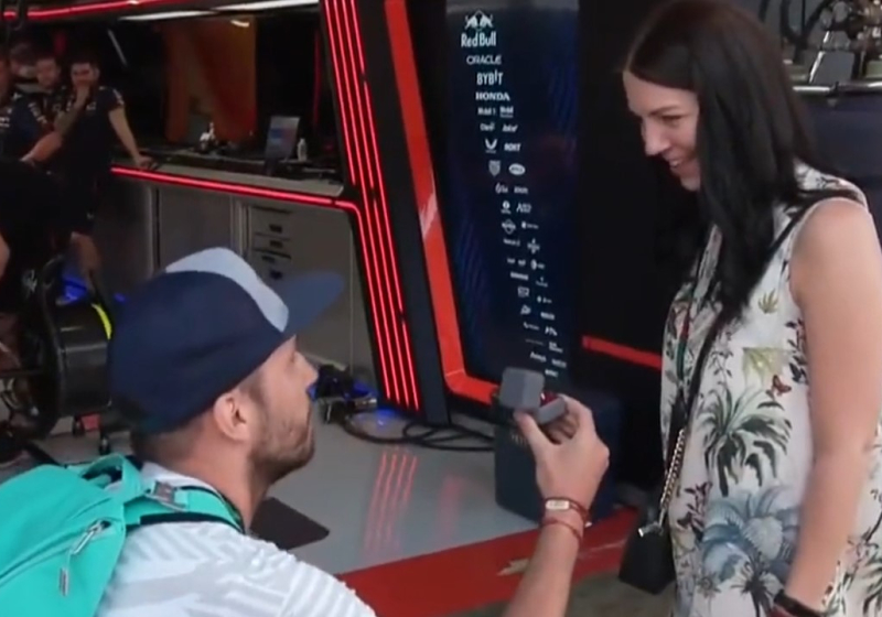 Red Bull employees agree to MARRY in Barcelona pitlane