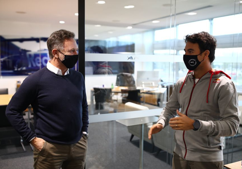 VIDEO: Een indrukwekkend kijkje achter de schermen met Perez bij Red Bull