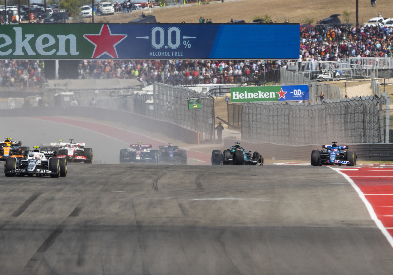 Social media vol onbegrip na straf Alonso: "Formule 1 is tegen Alonso"