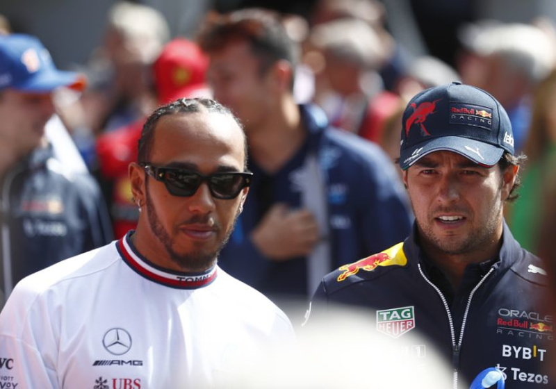 Hamilton: “Red Bull no está ayudando del todo a Checo”