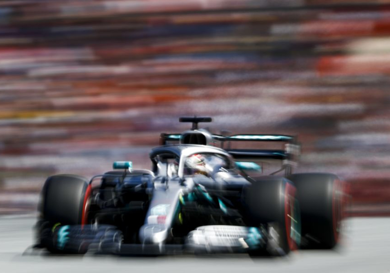 Hamilton explains block on Raikkonen as penalty looms