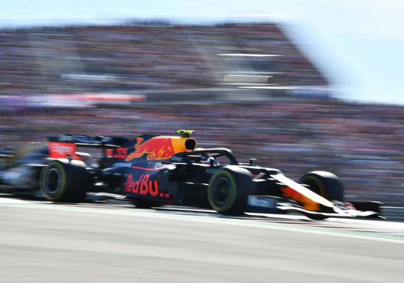 Doornbos: "Red Bull dichterbij Mercedes dan ooit, Ferrari moet flink aan de bak"