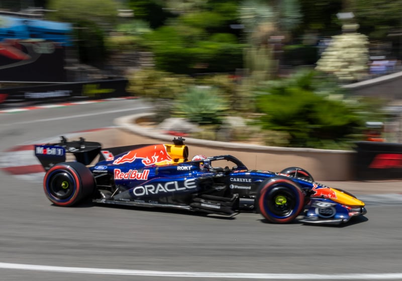 Hoe laat gaat de F1 Grand Prix van Monaco van start met Antonelli en Verstappen vooraan?