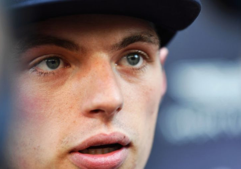 Verstappen dubbel gestraft voor negeren gele vlag