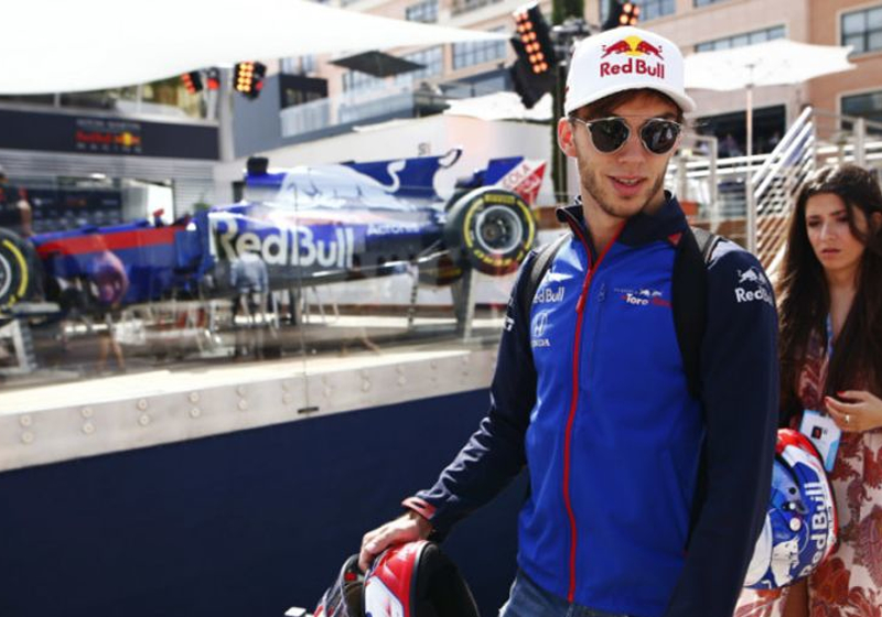 Gasly kreeg telefoontje van Marko: "Ik stond in mijn ondergoed"