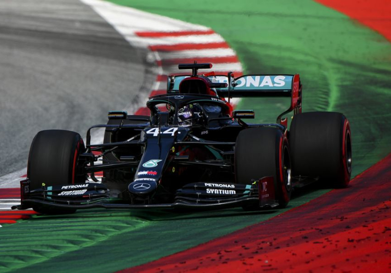 Hamilton op het matje bij de stewards, tweede startplek mogelijk in gevaar