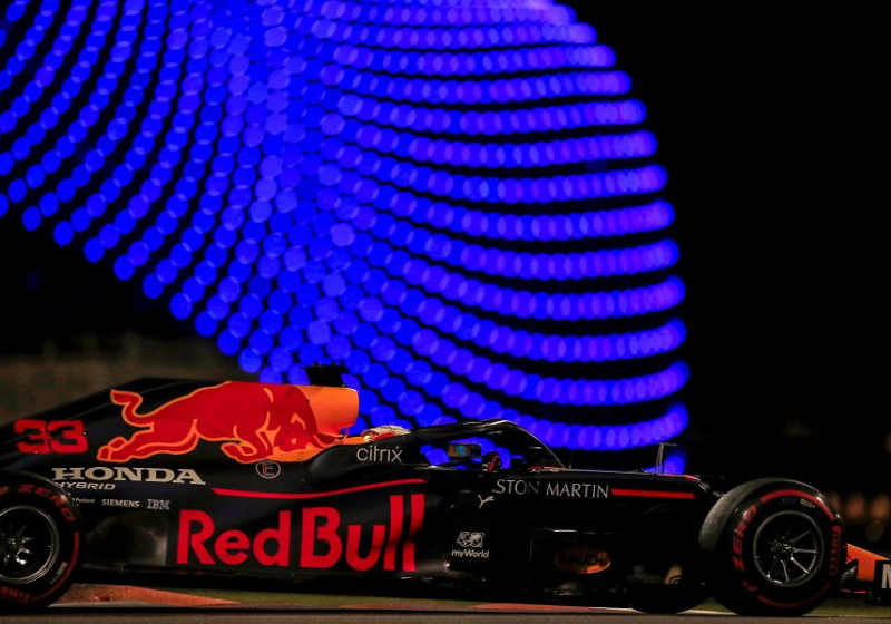 Horner wil strijd aangaan met Mercedes: 'Hebben auto nodig die kan presteren op elk circuit'