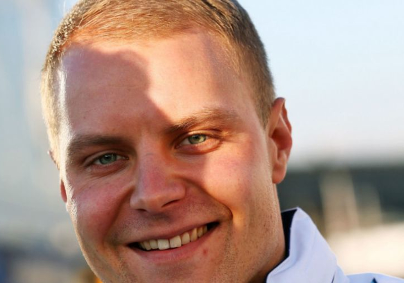 Bottas 'never noticed' halo during sim race