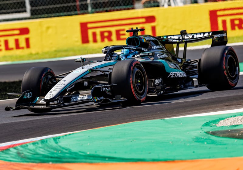 Russell het snelst in tweede vrije training GP Italië, Verstappen blijft steken op negende plek