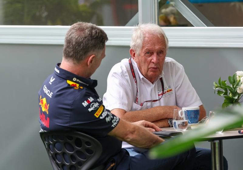 Christian Horner talking with Helmut Marko