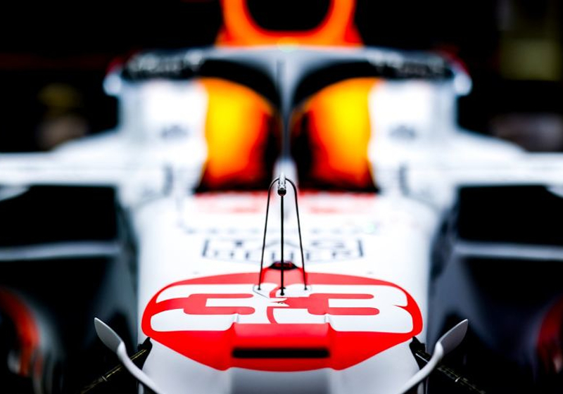 Red Bull reveals full Honda tribute livery