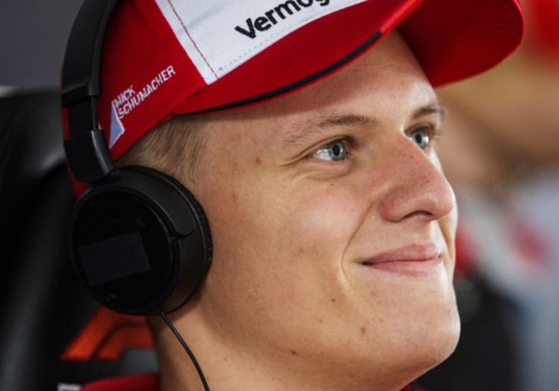 Schumacher bijt terug na aantijgingen Ticktum: "Ik luister niet naar zoiets"