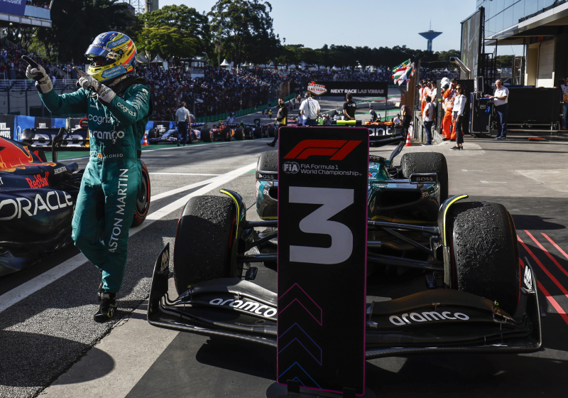 Alonso: Aston es diferente a Alpine, nuestra prioridad es ganar