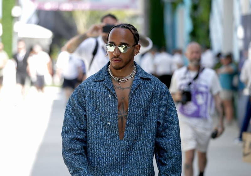 Hamilton komt met statement tegen sieradenverbod: "Hebben grotere problemen"