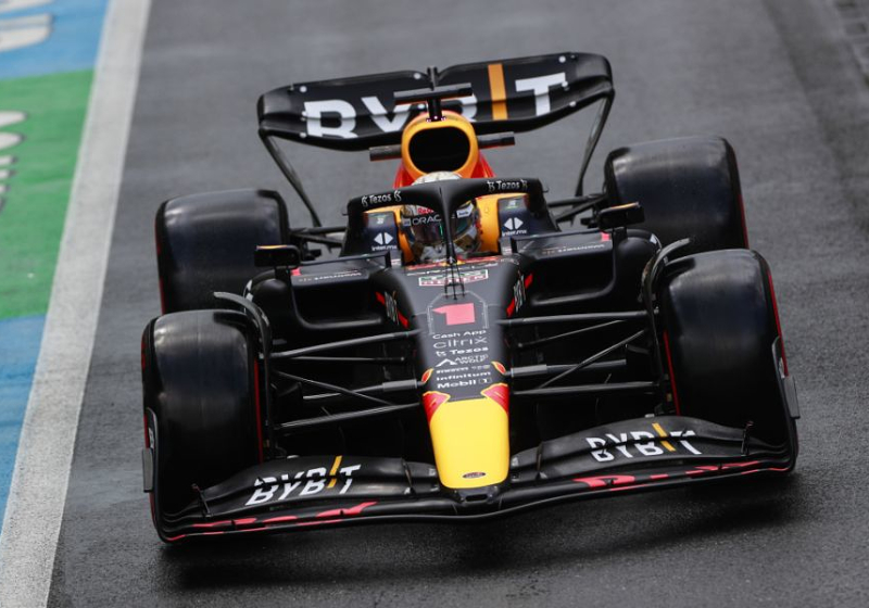 Derde vrije training Groot-Brittannië: Verstappen domineert laatste oefensessie Silverstone