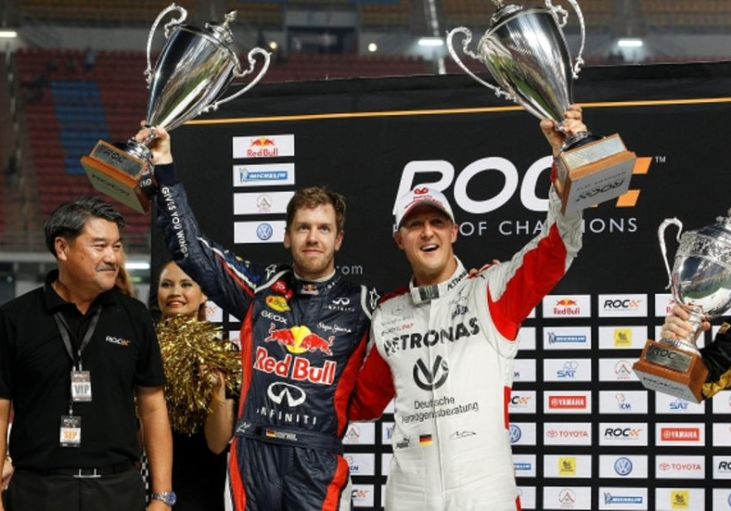 Vettel heeft 'gemengde gevoelens' bij doorbreken van Schumacher's records