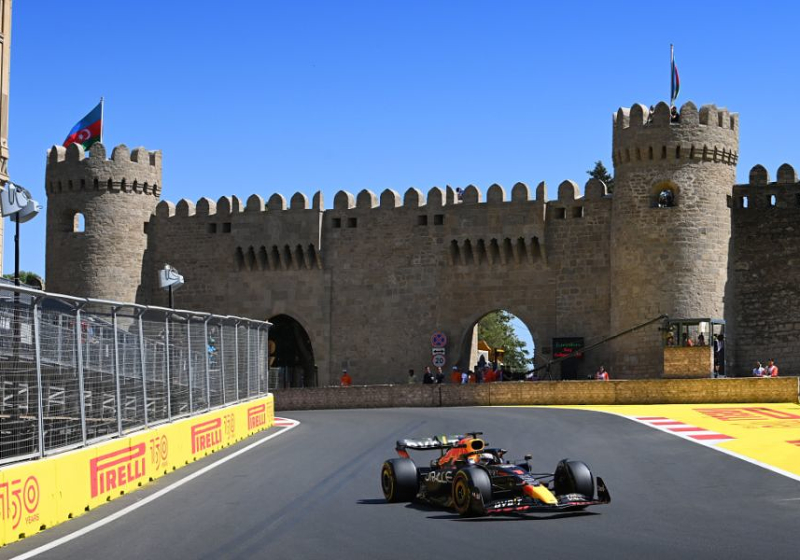 Checo Pérez, Max Verstappen y otros cinco pilotos, con nuevo motor en Bakú