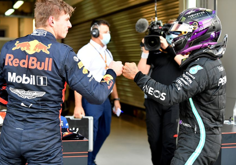 Wolff sluit overstap Hamilton naar Red Bull niet uit: ''Heb gekkere dingen zien gebeuren''