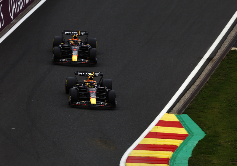 "Checo Pérez y el RB19 no hacen superior a Red Bull, la clave es Max Verstappen"