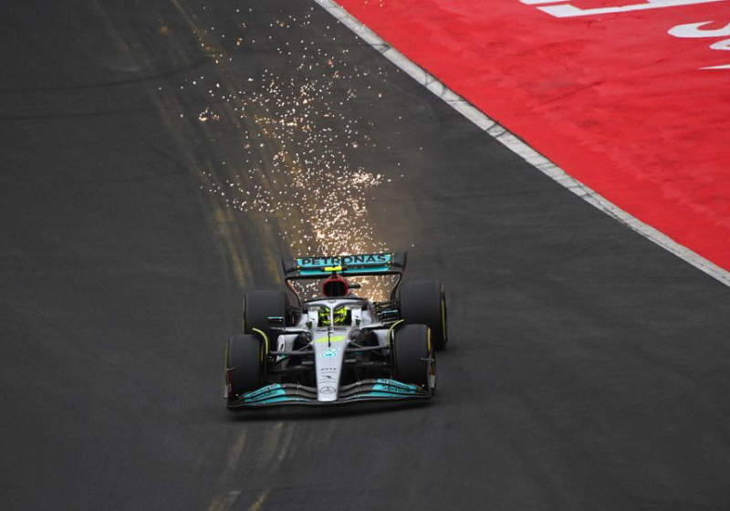 Lewis Hamilton, de milagro a la Q3 en Bélgica