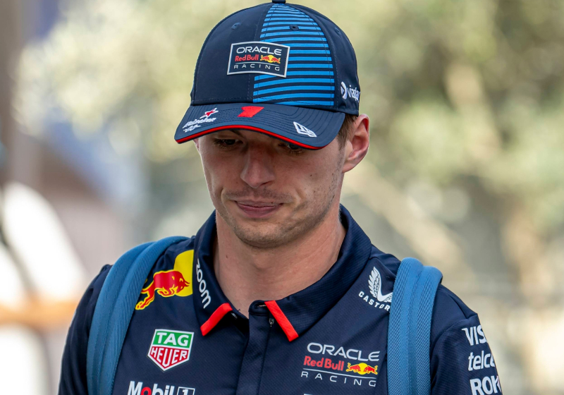 Verstappen vindt dat F1-kalender op de schop moet: "Makkelijker nu om ziek te worden"