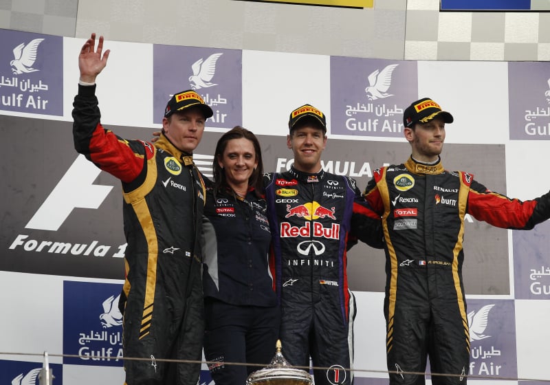 'Phoenix' Grosjean rijdt met 370 kilometer per uur vogel aan diggelen op Indianapolis