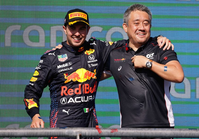 Pérez denkt niet na over tactische Red Bull-spelletjes: 'Vrij zeker dat Red Bull wil dat ik hier win'
