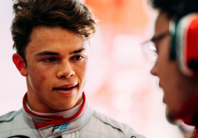 Albon bestraft voor crash met De Vries in Monaco