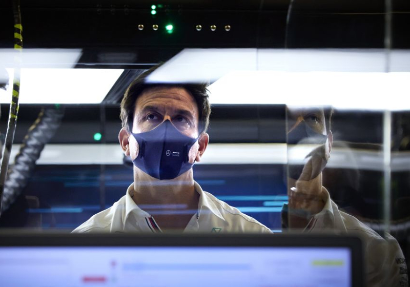 Wolff niet over titelontknoping heen: "Lewis, ik en het hele team zijn gedesillusioneerd"