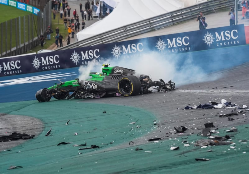 Big crash for Bortoleto in Sprint at Interlagos