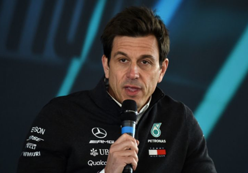Wolff kritisch op Liberty Media: "In 2018 moeten ze het gaan laten zien"