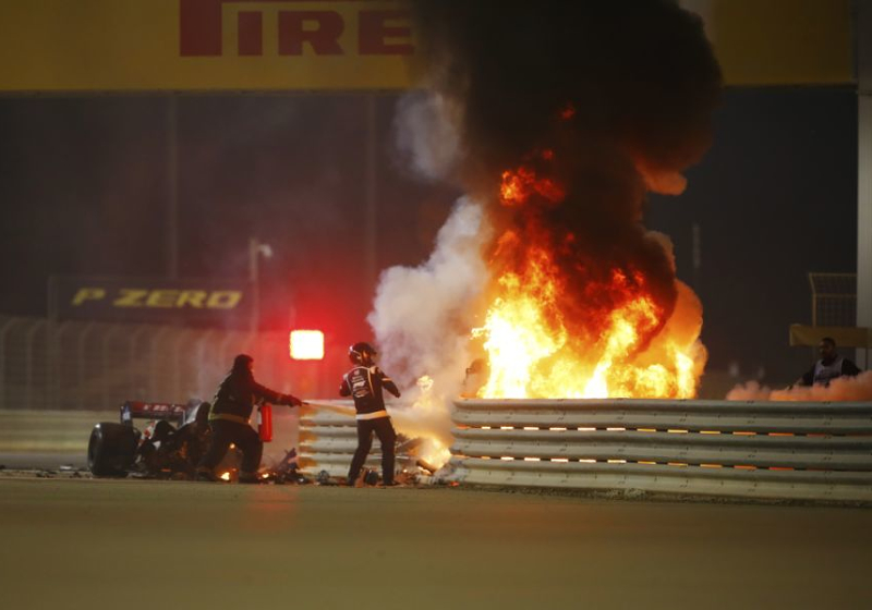 Grosjean houdt lichte brandwonden en mogelijk gebroken rib over aan horrorcrash