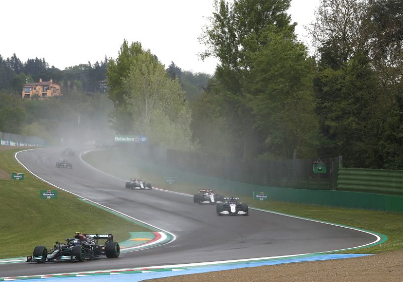 Doornbos hoopt op regen bij GP van België: 'Verstappen heeft dan het voordeel'