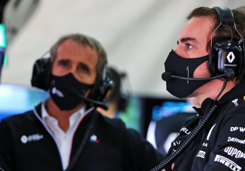 Alonso sorprende a LEYENDA de la Fórmula 1