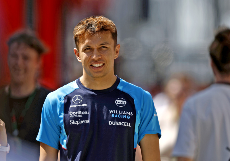 Albon se queja sobre Red Bull: "Ahora estoy en un equipo con corazón"