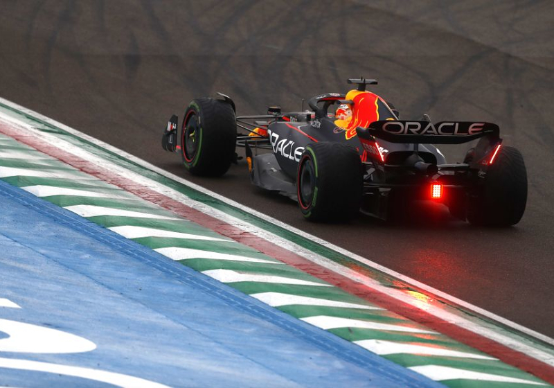 Dit is de definitieve startopstelling voor de sprintrace in Imola