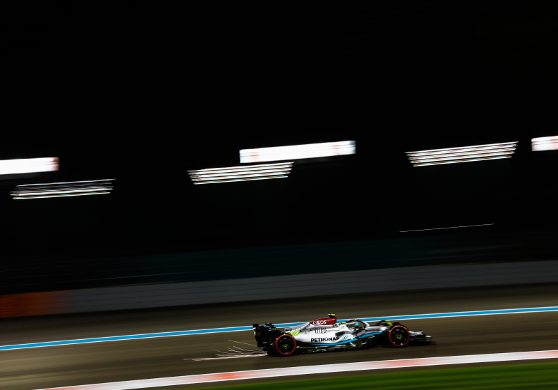 Hamilton niet optimistisch na P5 in kwalificatie met remproblemen: 'We stuiteren ook weer'