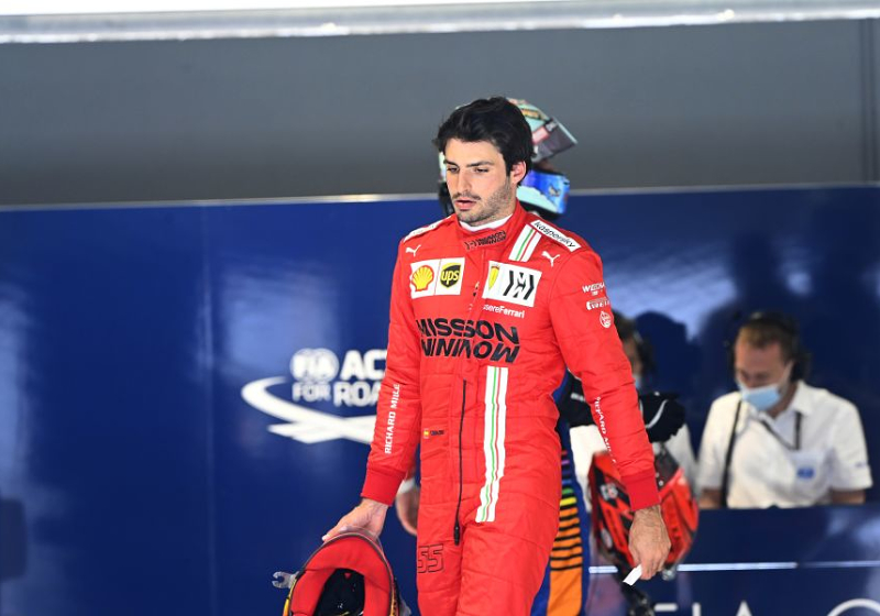 Sainz over wisselen van team: "Nu heeft iedereen begrepen dat het niet zo eenvoudig is"