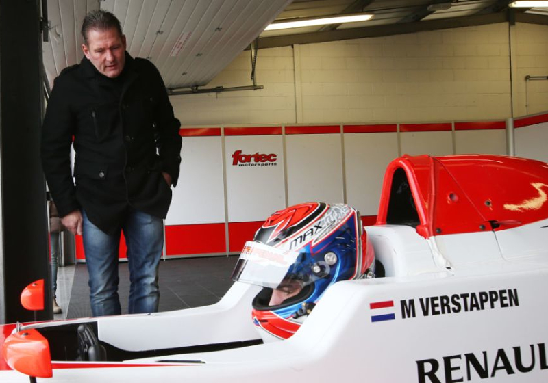 Marko over eerste ontmoeting met Max Verstappen: "Zoiets had ik nog nooit gezien"